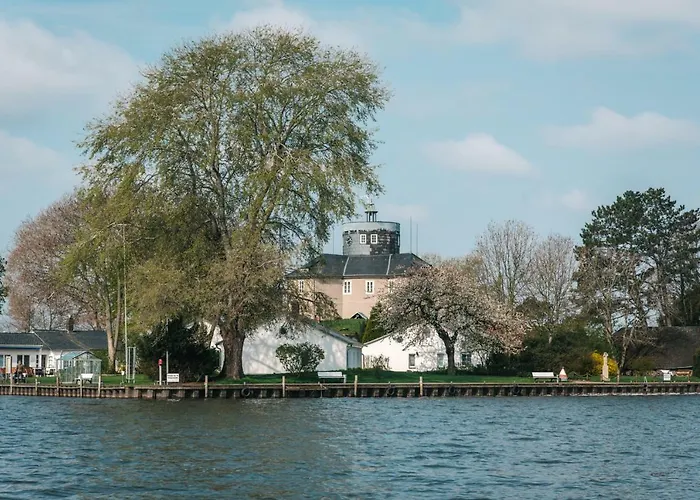 Inselresort Wilhelmstein Bed & Breakfast 3*